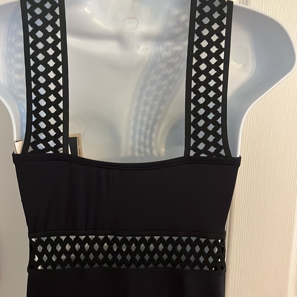 NWT BATHING SUIT - Picture 5 of 6